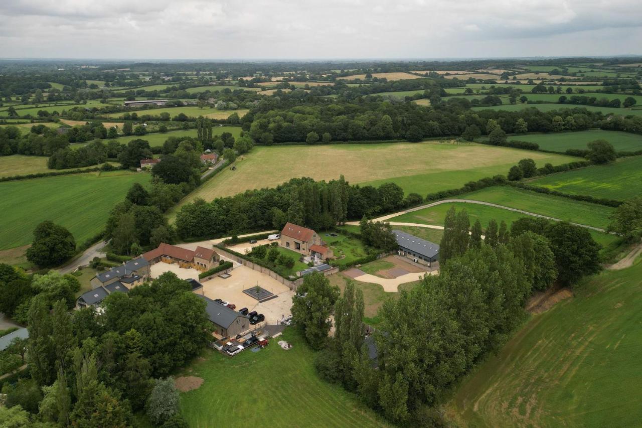 Farmyard Holiday home Malmesbury